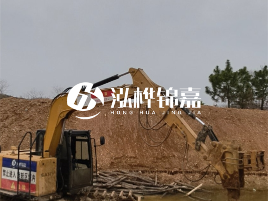 4 米防汛木樁多少根可以送貨上門(mén)？3 米松木樁 11-13 公分價(jià)格是多少？