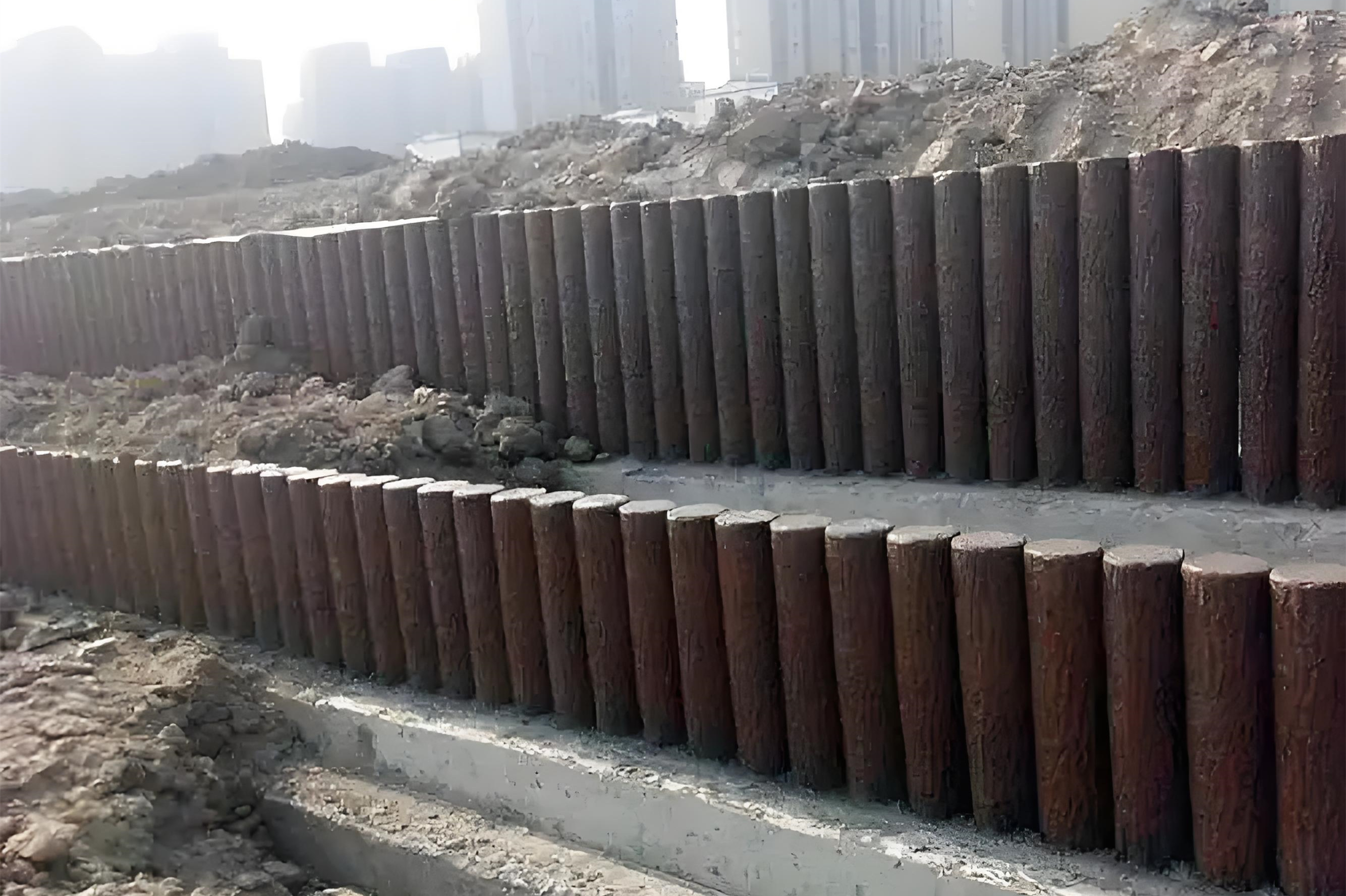水泥樁批發(fā)廠家泓樺錦嘉-水泥圓樁適合用于哪些建筑工程？